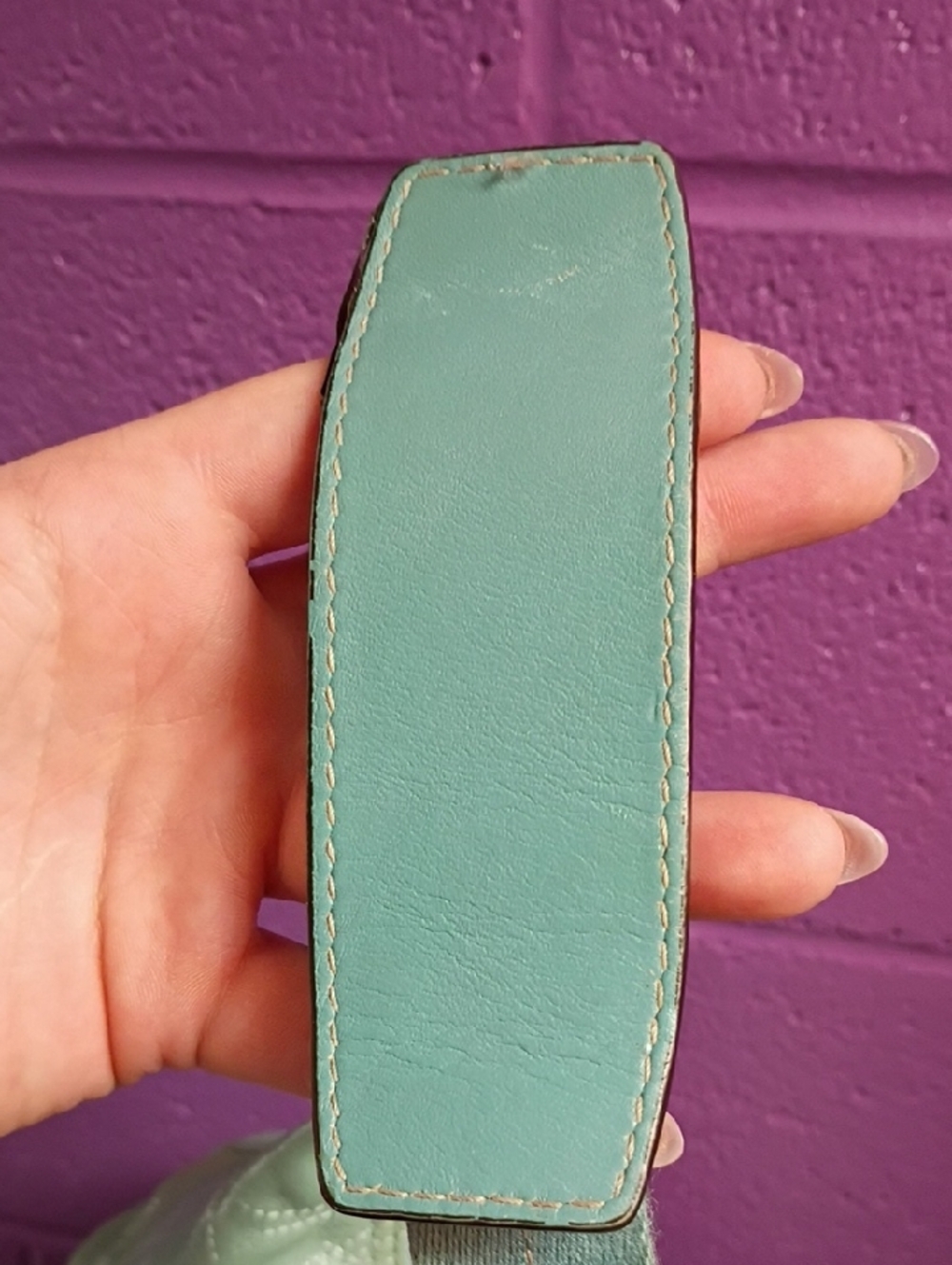 PRE LOVED! Coach Mint Green Leather Shoulder Bag with Gold Hardware - Picture 5 of 12